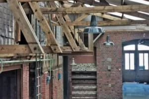 Mezzanine bois au-dessus de la pièce principale