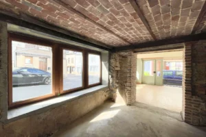 Espace ouvert avec hauteur sous plafond, local commercial à vendre à Honfleur